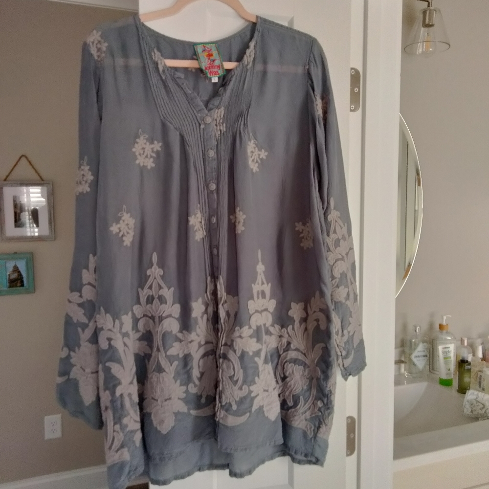 Johnny Was embroidered button down shirt